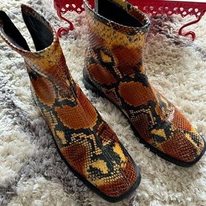 Croco booties